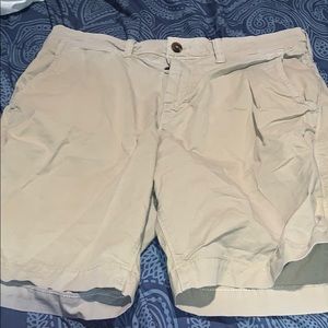 Men’s American Eagle Light khaki Shorts size 31